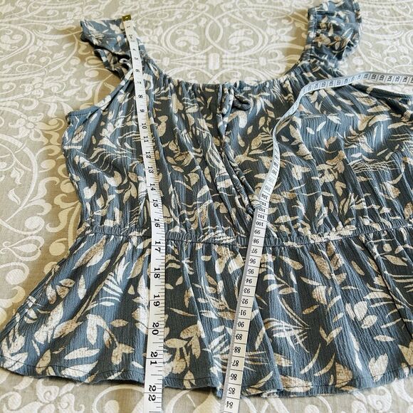 Good Luck Gem Top Women M Multicolored Peplum Cut Out Boho Beach Vacay Tropical - Picture 7 of 13